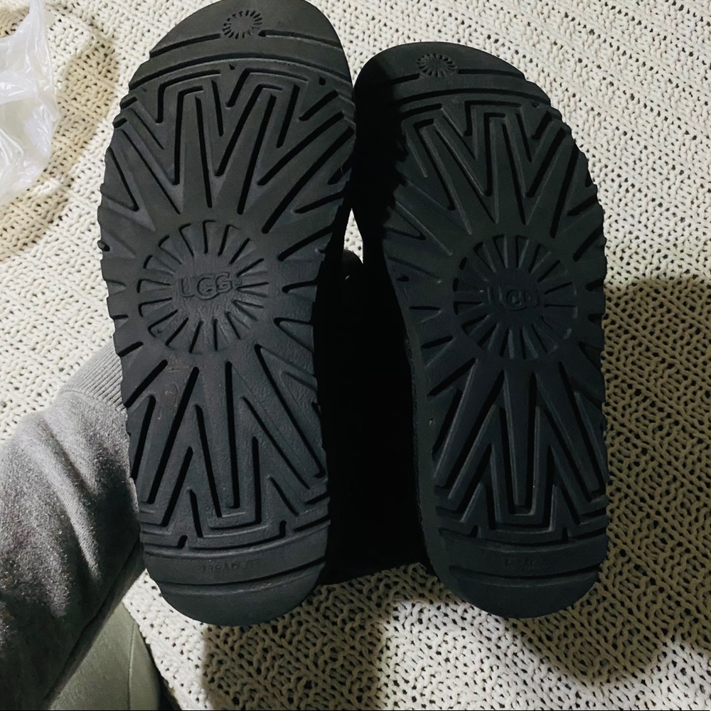 Ugg Bailey boots - Picture 4 of 11
